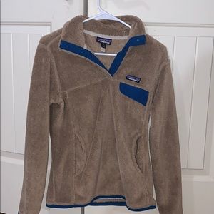 Light brown/ navy Patagonia pullover!